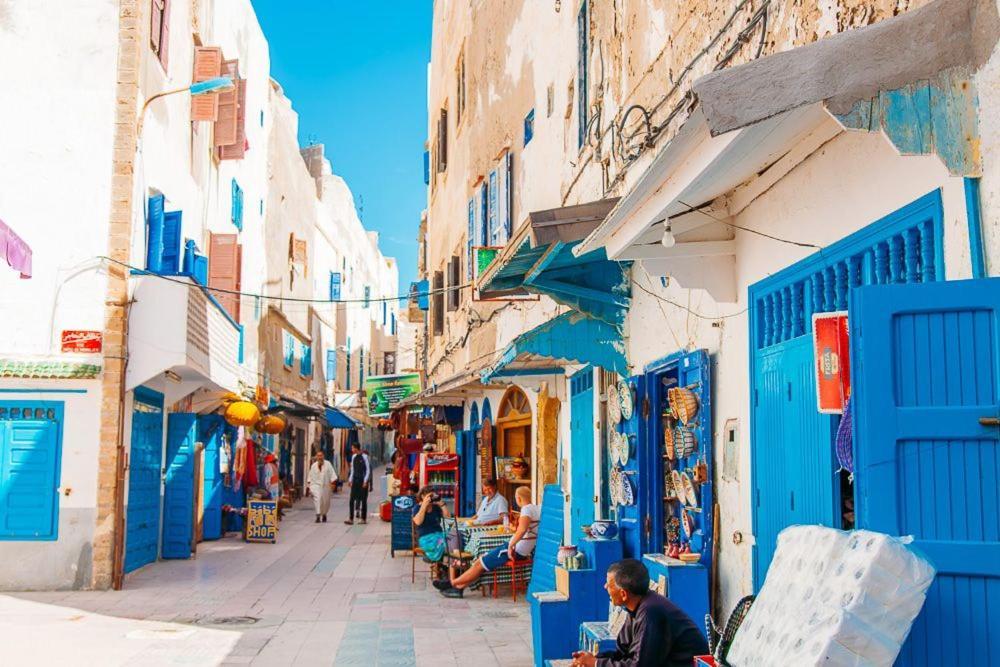 Abdessamad 1 * Essaouira